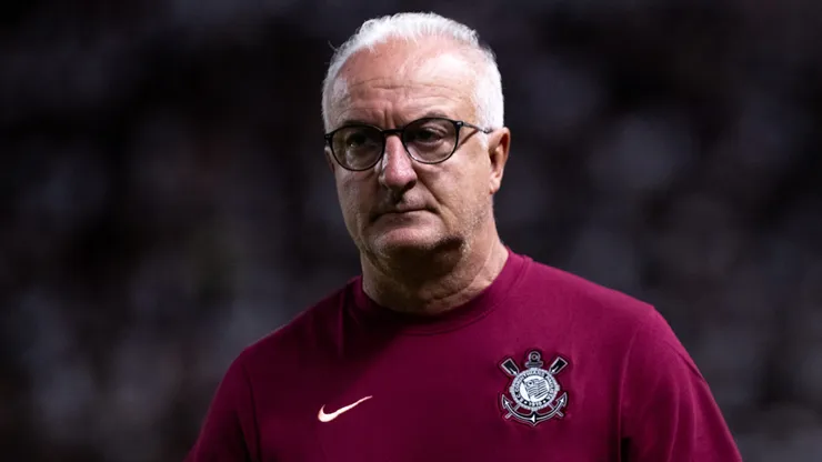 PE - RECIFE - 21/09/2025 - BRASILEIRO A 2025, SPORT X CORINTHIANS - Dorival Junior tecnico do Corinthians durante partida contra o Sport no estadio Ilha do Retiro pelo campeonato Brasileiro A 2025. Foto: Rafael Vieira/AGIF