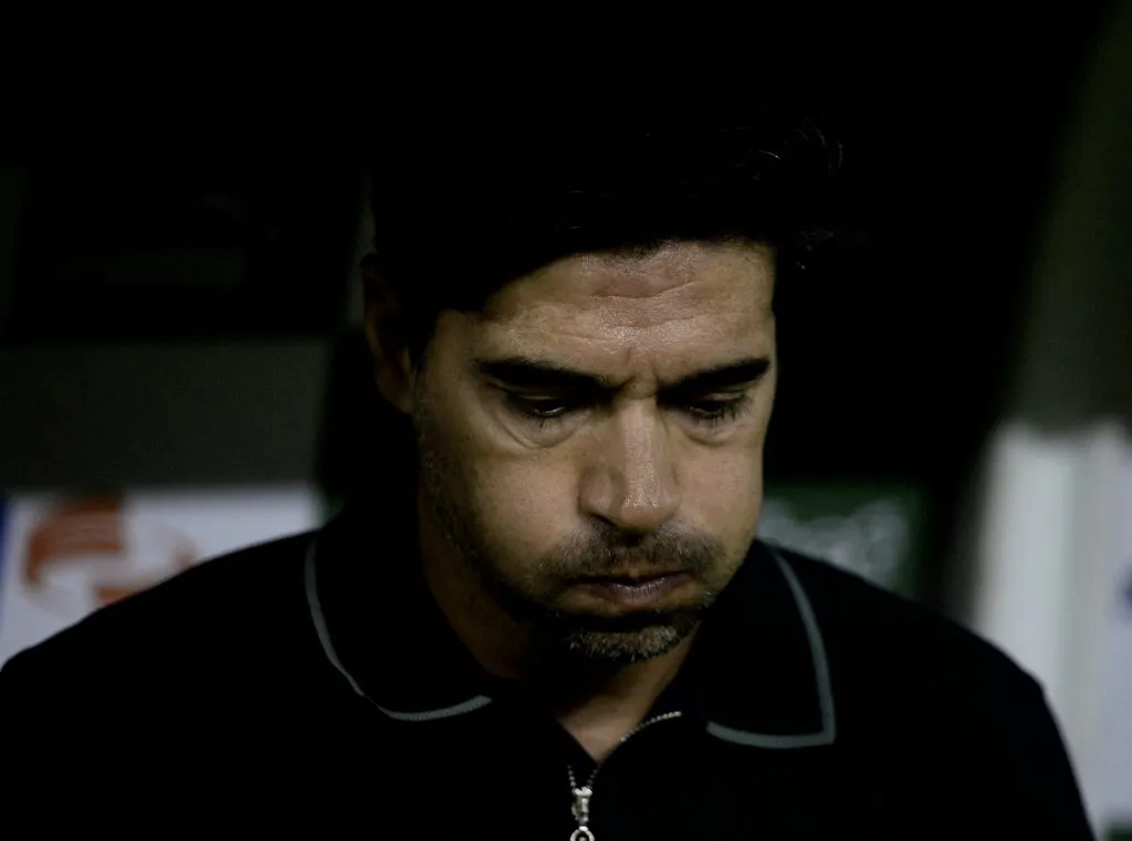 SP – SAO PAULO – 11/10/2025 – BRASILEIRO A 2025, PALMEIRAS X JUVENTUDE – Abel Ferreira tecnico do Palmeiras durante partida contra o Juventude no estadio Arena Allianz Parque pelo campeonato Brasileiro A 2025. Foto: Alan Morici/AGIF