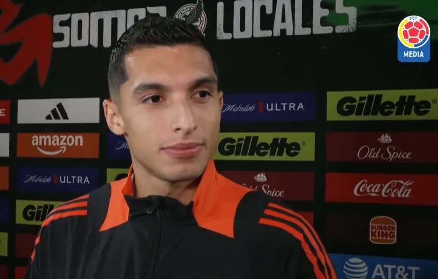 Kevin Serna comemora estreia pela Colômbia. Foto: Reprodução/X @FCFSeleccionCol