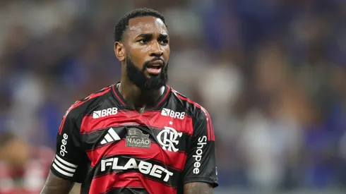 MG – BELO HORIZONTE – 04/05/2025 – BRASILEIRO A 2025, CRUZEIRO X FLAMENGO – Gerson jogador do Cruzeiro durante partida contra o Flamengo no estadio Mineirao pelo campeonato Brasileiro A 2025. Foto: Gilson Lobo/AGIF