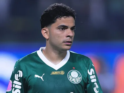 Bruno Rodrigues ignora Flamengo e crava Palmeiras 'levantando taça' do Brasileirão