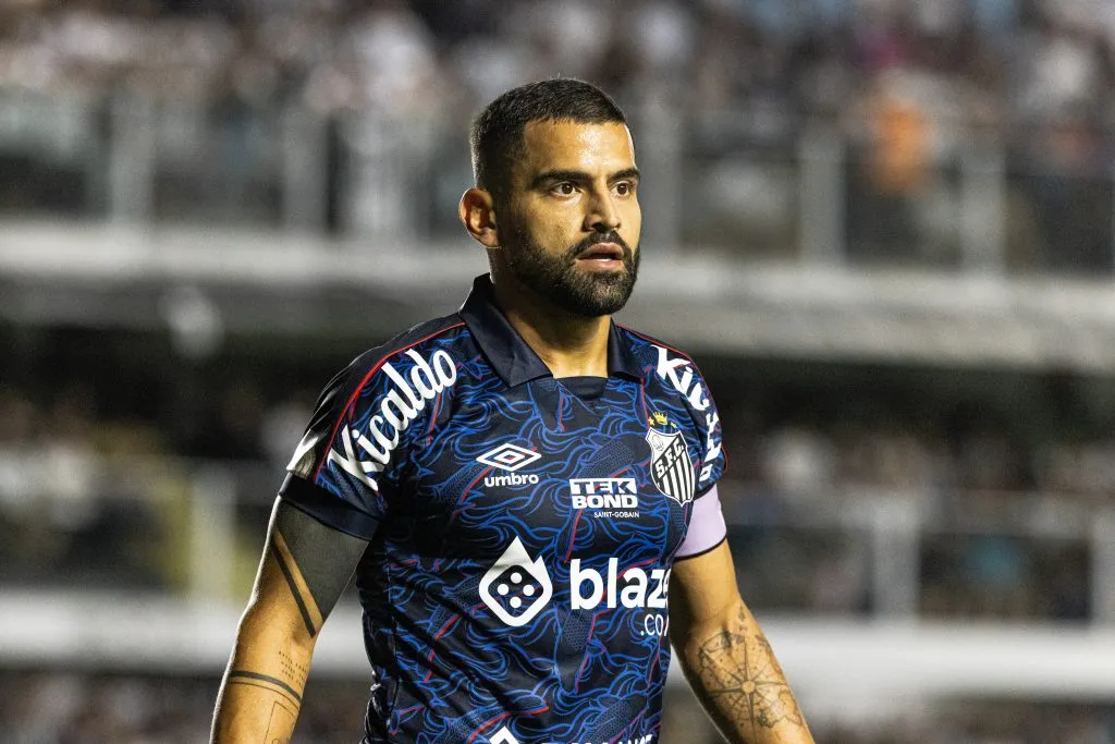 SP – SANTOS – 06/11/2023 – BRASILEIRO A 2023, SANTOS X CUIABA – Rincon jogador do Santos durante partida contra o Cuiaba no estadio Vila Belmiro pelo campeonato Brasileiro A 2023. Foto: Abner Dourado/AGIF