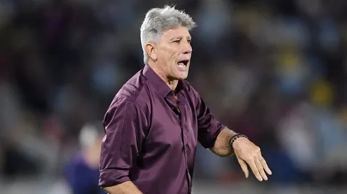 Renato durante confronto entre Fluminense e Corinthians no Brasileirão 2025.