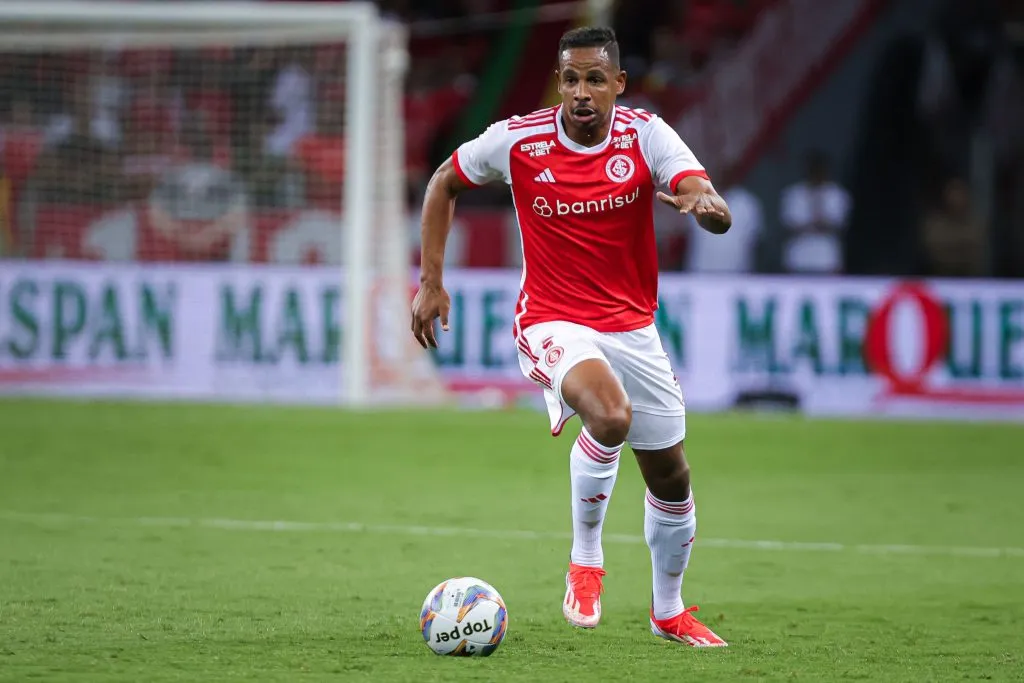 Fernando deixou o Internacional em agosto. Foto: Maxi Franzoi/AGIF