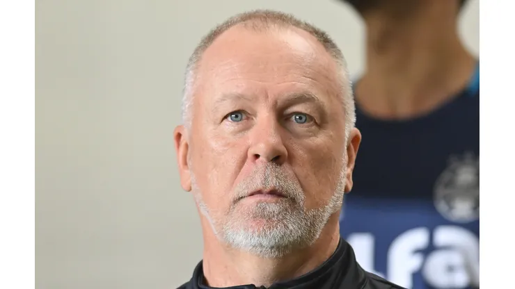Mano Menezes, treinador do Grêmio
