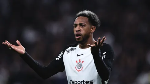 Martínez se posicionou no Corinthians.