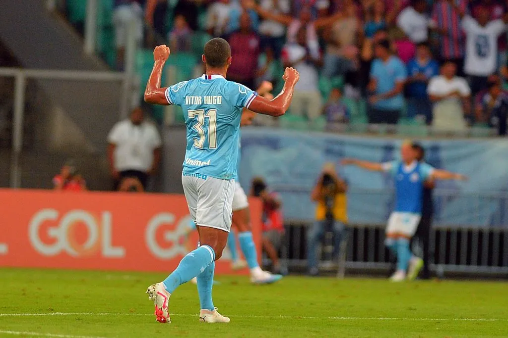 Vitor Hugo não conseguiu se firmar no Bahia. Foto: Walmir Cirne/AGIF
