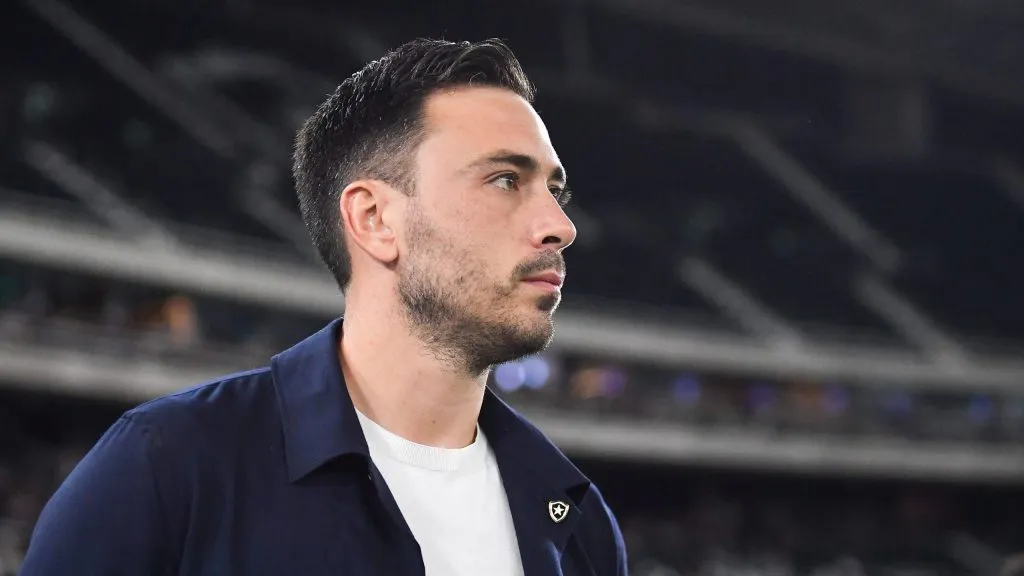 Davide Ancelotti terá retorno de lateral-esquerdo para Botafogo x Flamengo. Foto: AGIF