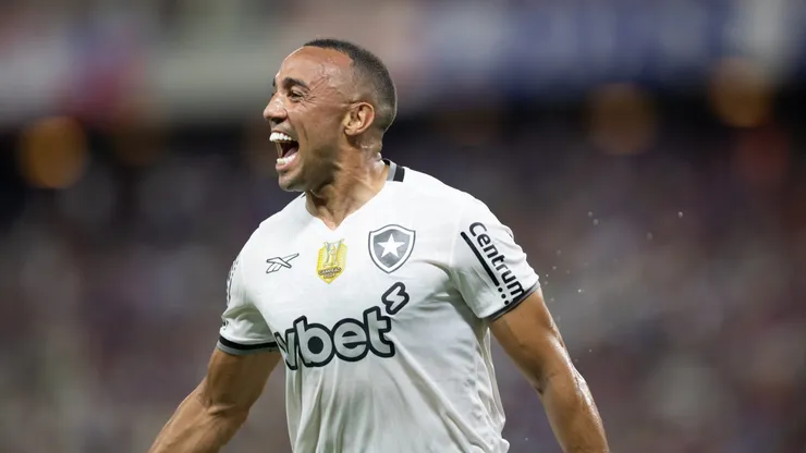 Marçal deve permanecer no Botafogo em 2026