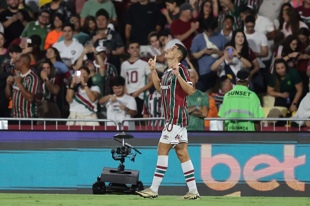 Kevin Serna comemora gol marcado pelo Fluminense. (Photo by Wagner Meier/Getty Images)