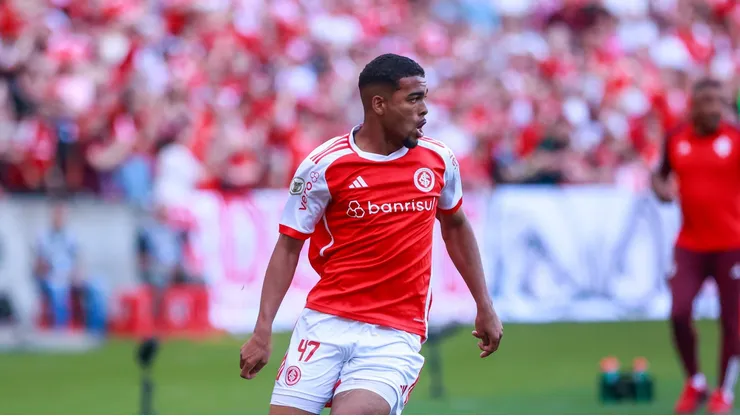 Gustavo Prado ainda não recebeu proposta para sair do Internacional.