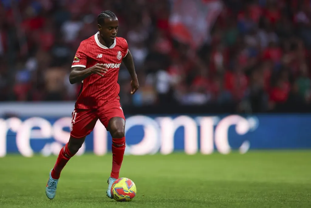 Helinho atuando no Toluca-MEX – (Photo by Ramon Romero/Getty Images)