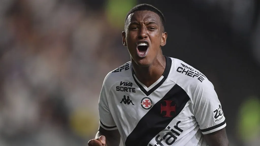 Robert Renan chamou a atenção em Fortaleza x Vasco. Foto: AGIF