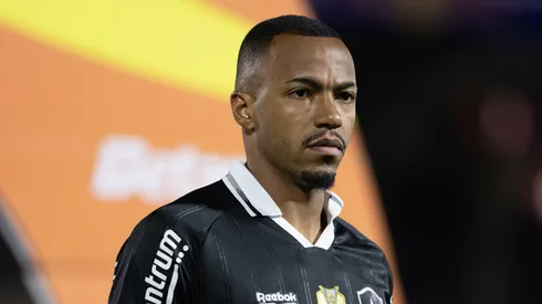 Marlon Freitas mandou a real no Botafogo.
