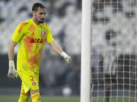 Anthoni pode perder a titularidade para Ivan contra o Sport