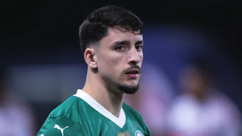 SP – SAO PAULO – 13/09/2025 – BRASILEIRO A 2025, PALMEIRAS X INTERNACIONAL – Joaquin Piquerez jogador do Palmeiras durante partida contra o Internacional no estadio Arena Allianz Parque pelo campeonato Brasileiro A 2025. Foto: Ettore Chiereguini/AGIF