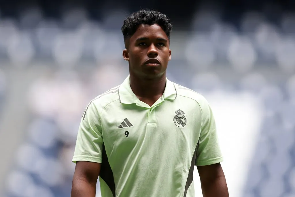 MADRID, SPAIN – SEPTEMBER 20: Endrick of Real Madrid arrives at the stadium prior to during the LaLiga EA Sports match between Real Madrid CF and RCD Espanyol de Barcelona at Estadio Santiago Bernabeu on September 20, 2025 in Madrid, Spain. (Photo by Florencia Tan Jun/Getty Images)