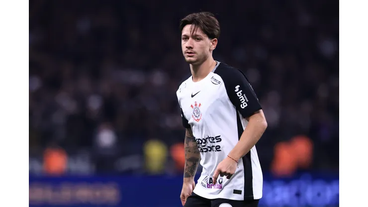 SP - SAO PAULO - 10/09/2025 - COPA DO BRASIL 2025, CORINTHIANS X ATHLETICO-PR - Rodrigo Garro jogador do Corinthians durante partida contra o Athletico-PR no estadio Arena Corinthians pelo campeonato Copa Do Brasil 2025. Foto: Marcello Zambrana/AGIF