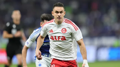 MG – BELO HORIZONTE – 23/08/2025 – BRASILEIRO A 2025, CRUZEIRO X INTERNACIONAL – Rafael Borre jogador do Internacional durante partida contra o Cruzeiro no estadio Mineirao pelo campeonato Brasileiro A 2025. Foto: Gilson Lobo/AGIF