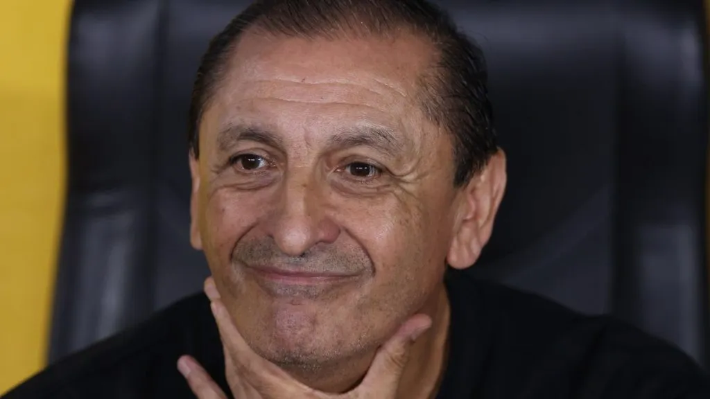 Ramón Díaz é alvo da torcida do Internacional