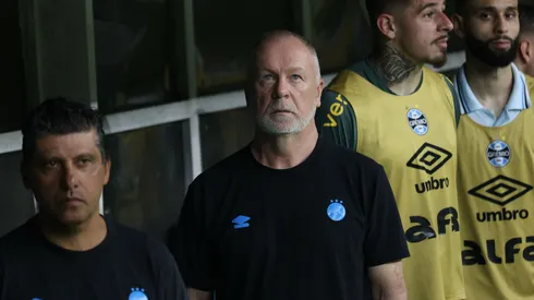 Mano Menezes em Bahia x Grêmio pelo Brasileirão 2025. Foto: Márcio José/AGIF