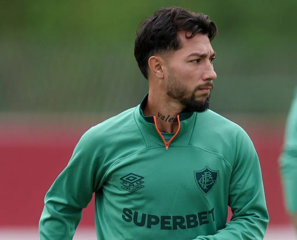 Lucho Acosta durante atividade no CT Carlos Castilho no último domingo (19). Foto: Marcelo Gonçalves/Fluminense