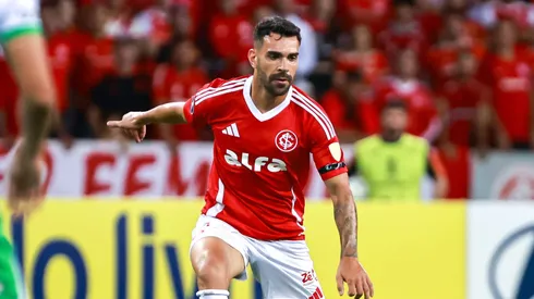Bruno Henrique jogador do Internacional durante partida contra o Atletico Nacional no estadio Beira-Rio pelo campeonato Copa Libertadores 2025. Foto: Maxi Franzoi/AGIF