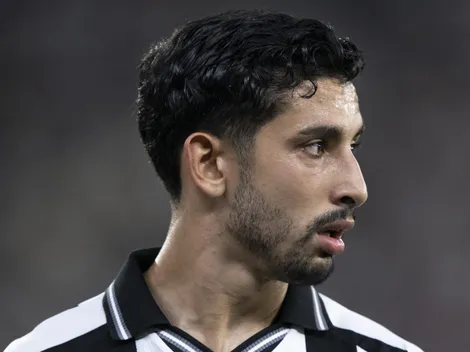 Santi Rodríguez é eleito craque do jogo pela torcida do Botafogo