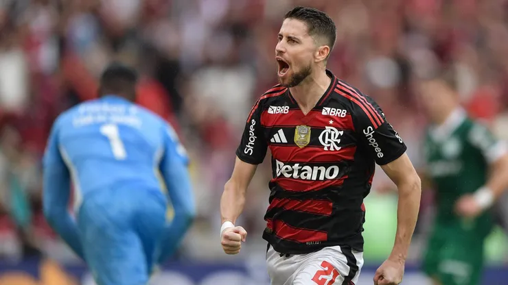 Flamengo superou o Palmeiras no clássico da 29ª rodada do Brasileiro