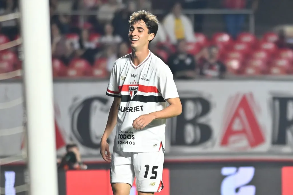 Rodriguinho e São Paulo travaram as conversas para renovar – Foto: Jota Erre/AGIF.