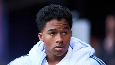 PAMPLONA, SPAIN – FEBRUARY 15: Endrick Felipe of Real Madrid looks on prior to the LaLiga match between CA Osasuna and Real Madrid CF at Estadio El Sadar on February 15, 2025 in Pamplona, Spain. (Photo by Juan Manuel Serrano Arce/Getty Images)