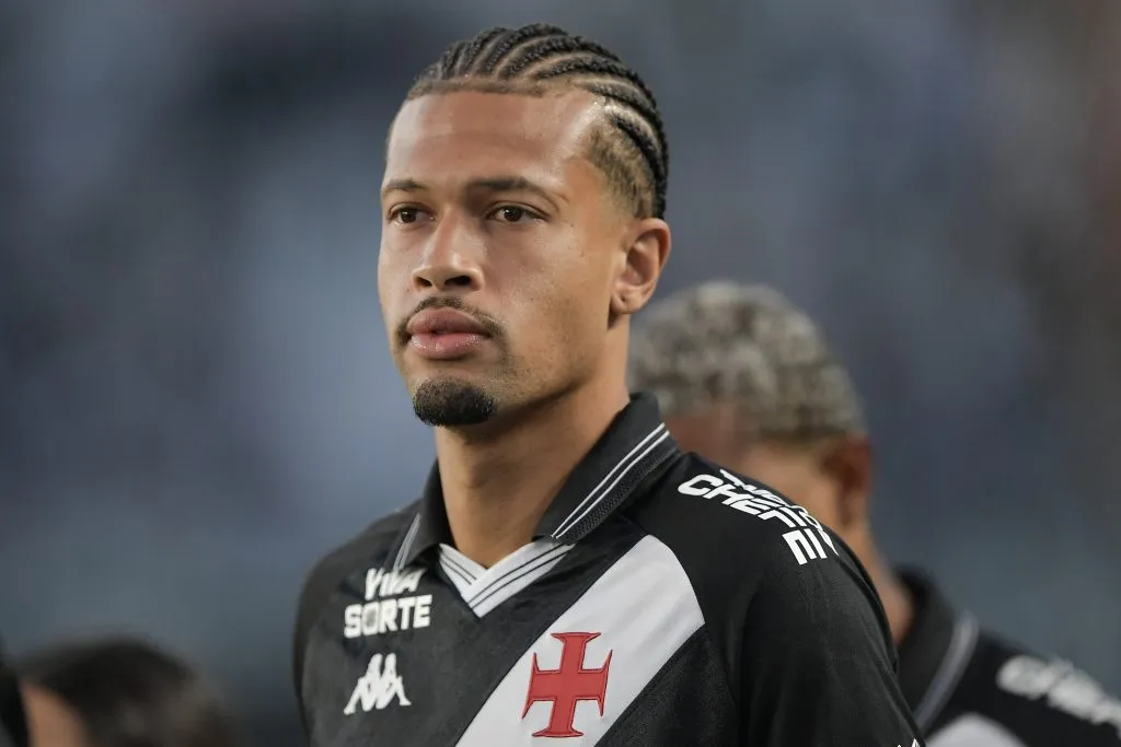 RJ – RIO DE JANEIRO – 19/07/2025 – BRASILEIRO A 2025, VASCO X GREMIO – Joao Victor jogador do Vasco durante partida contra o Gremio no estadio Sao Januario pelo campeonato Brasileiro A 2025. Foto: Thiago Ribeiro/AGIF
