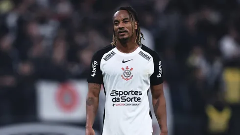 Andre Carrillo jogador do Cruzeiro durante partida contra o Corinthians no estadio Arena Corinthians pelo campeonato Brasileiro A 2025. Foto: Ettore Chiereguini/AGIF