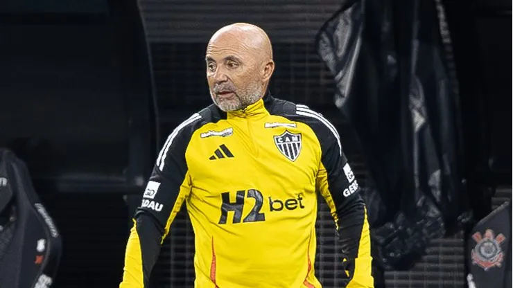 Jorge Sampaoli tecnico do Atletico-MG durante partida contra o Corinthians no estadio Arena Corinthians pelo campeonato Brasileiro A 2025. Foto: Joisel Amaral/AGIF
