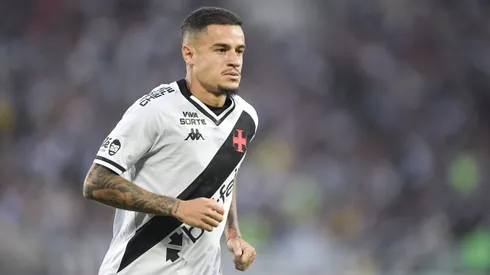 Coutinho jogador do Vasco durante partida contra o Flamengo no estadio Maracana pelo campeonato Brasileiro A 2025.