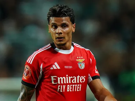 Ex-Palmeiras, Richard Rios é 'abraçado' por Mourinho no Benfica