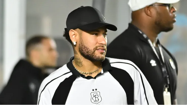 Neymar tem sofrido com lesões no Santos.