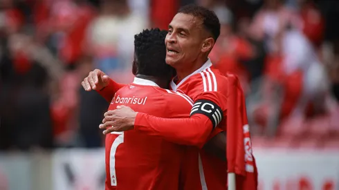 Alan Patrick e Carbonero devem reforçar o Internacional contra o Fluminense