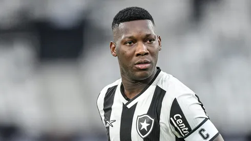 RJ – RIO DE JANEIRO – 26/01/2025 – CARIOCA 2025, BOTAFOGO X BANGU – Patrick de Paula jogador do Botafogo durante partida contra o Bangu no estadio Engenhao pelo campeonato Carioca 2025. Foto: Thiago Ribeiro/AGIF