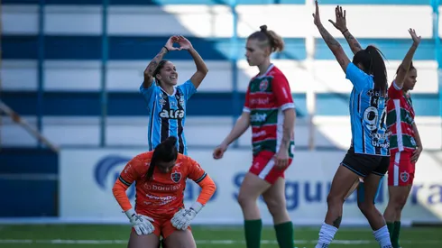 Mosqueteiras chegam para a partida como favoritas (Foto: Reprodução/ Caroline Motta/Grêmio)