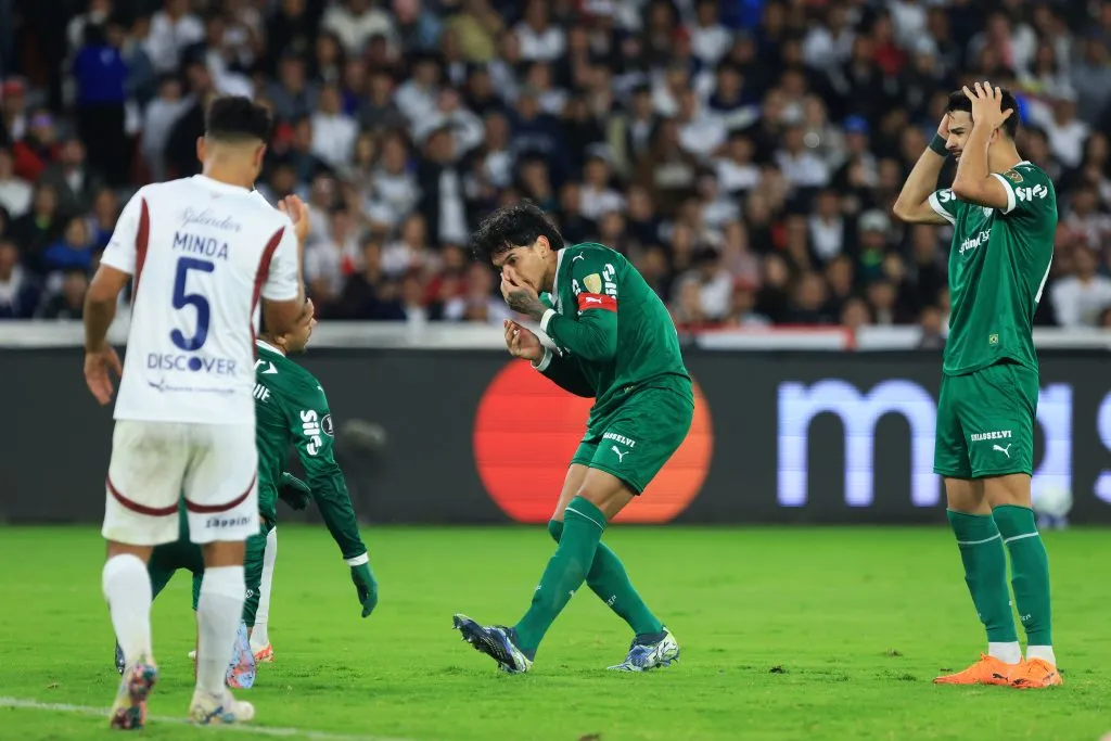 LDU x Palmeiras pela semifinal da Libertadores. (Foto: Franklin Jacome/Getty Images)