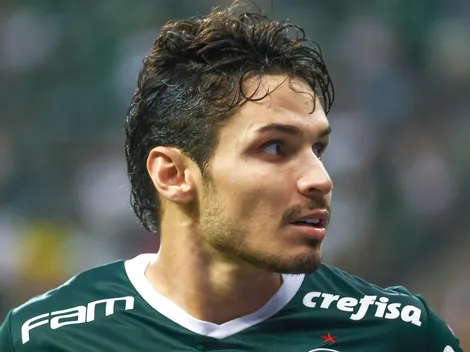 Raphael Veiga é criticado após derrota do Palmeiras