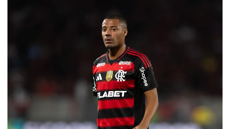 De La Cruz jogador do Flamengo durante partida contra o Sao Paulo no estadio Maracana pelo campeonato Brasileiro A 2025. Foto: Jorge Rodrigues/AGIF