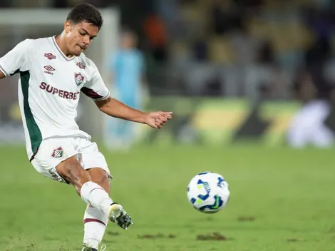 Júlio Fidelis não treina antes de jogo contra o Internacional