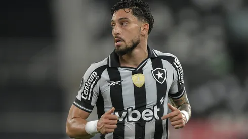 Alex Telles, jogador do Botafogo