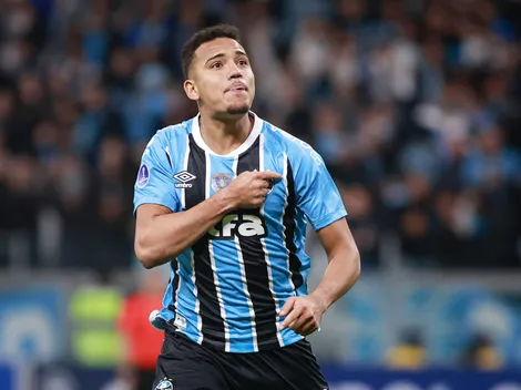 Mano Menezes toma nova decisão sobre Gustavo Martins no Grêmio