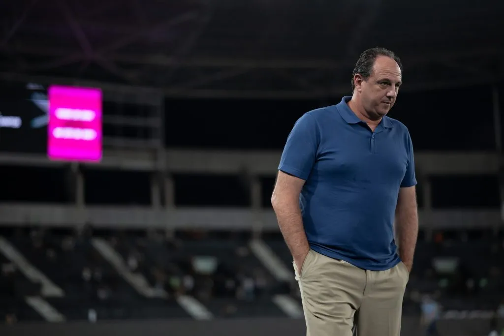 -Rogerio Ceni técnico do Bahia durante partida contra o Botafogo – Foto: Jorge Rodrigues/AGIF
