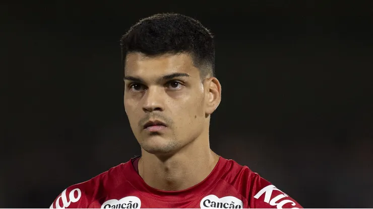 Brazão vem sendo criticado no Santos.