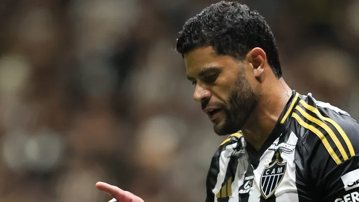 MG - BELO HORIZONTE - 15/10/2025 - BRASILEIRO A 2025, ATLETICO-MG X CRUZEIRO - Hulk jogador do Atletico-MG lamenta durante partida contra o Cruzeiro no estadio Arena MRV pelo campeonato Brasileiro A 2025. Foto: Gilson Lobo/AGIF