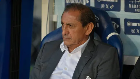 Ramon Diaz tecnico do Internacional durante partida contra o Fluminense no estadio Maracana pelo campeonato Brasileiro A 2025. Foto: Thiago Ribeiro/AGIF